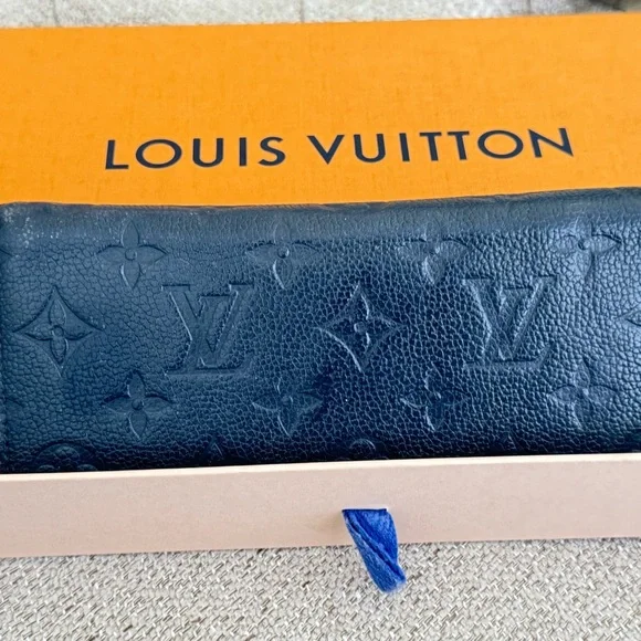 Louis Vuitton Clemence Navy Monogram Zip Wallet - Picture 2 of 7